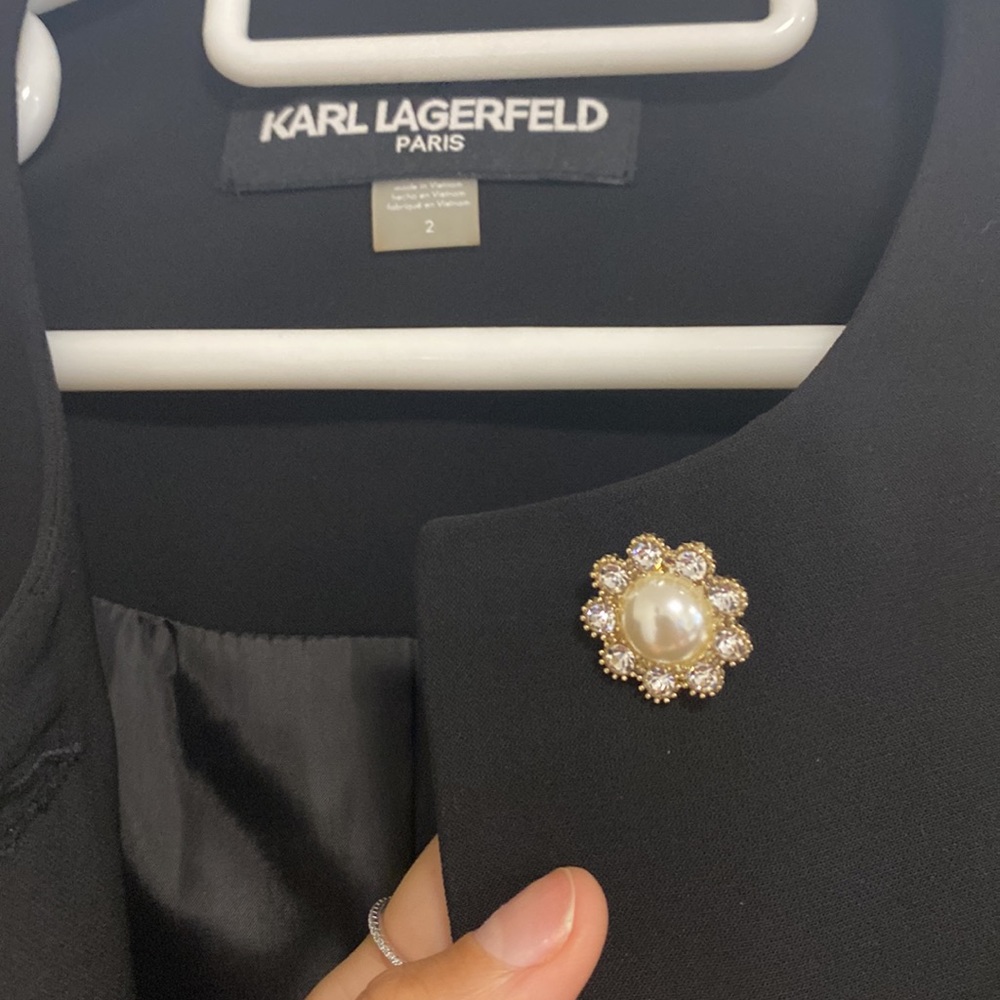 Karl Lagerfeld Black Suit Jacket - Picture 3 of 8
